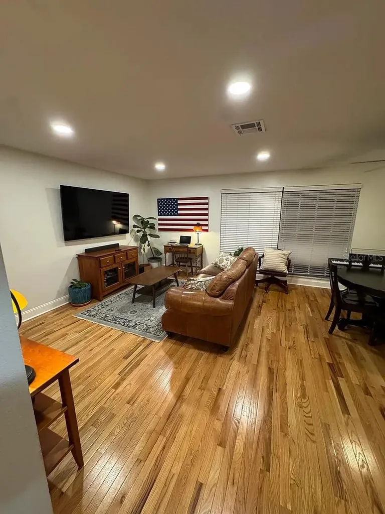 606 S Glen Avenue Tampa FL 33609