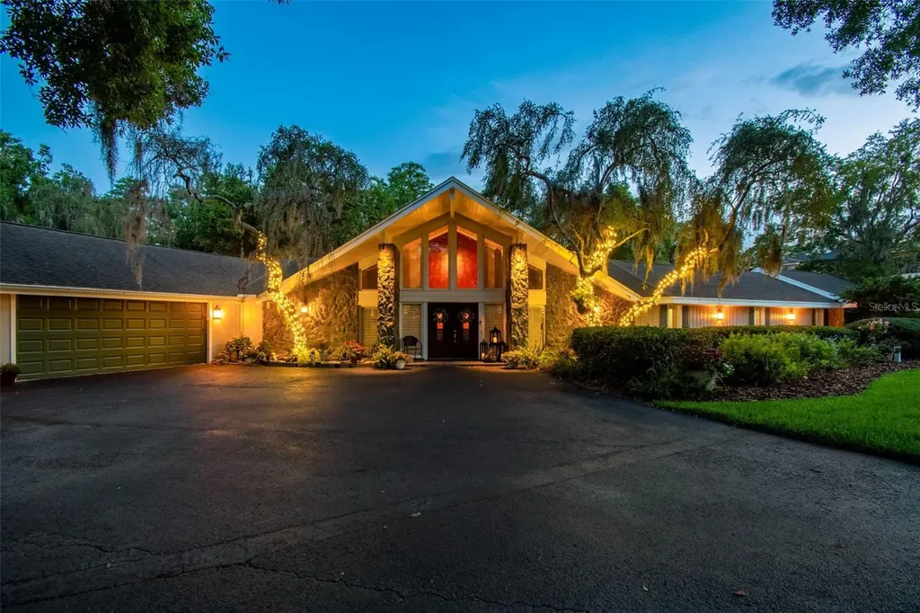 16205 Sentry Wood Court Odessa FL 33556