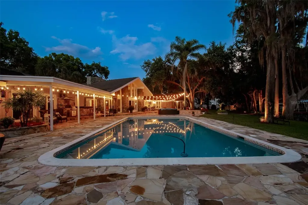 16205 Sentry Wood Court Odessa FL 33556