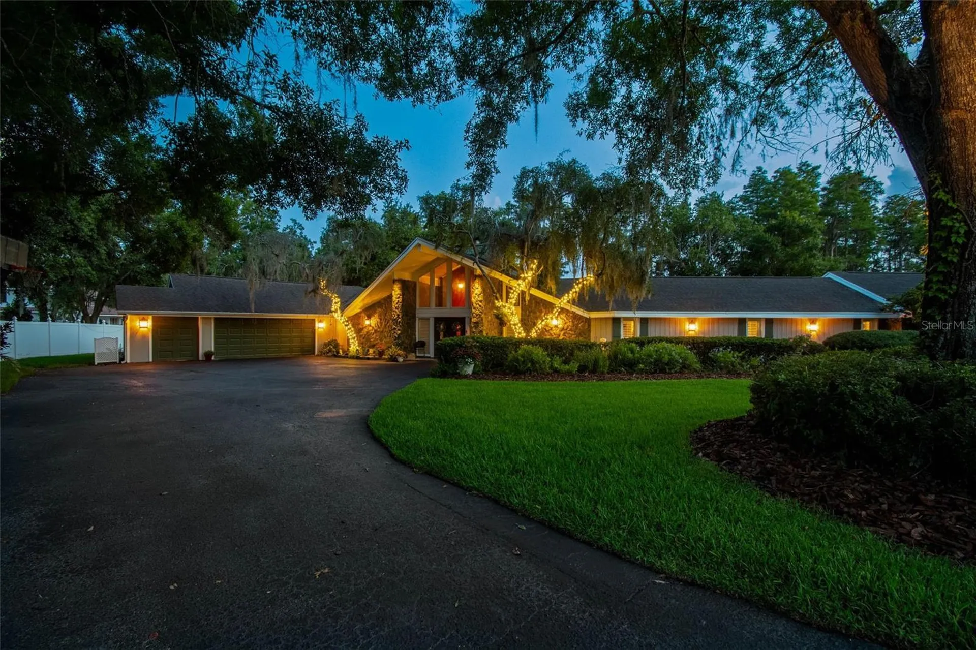 16205 Sentry Wood Court Odessa FL 33556