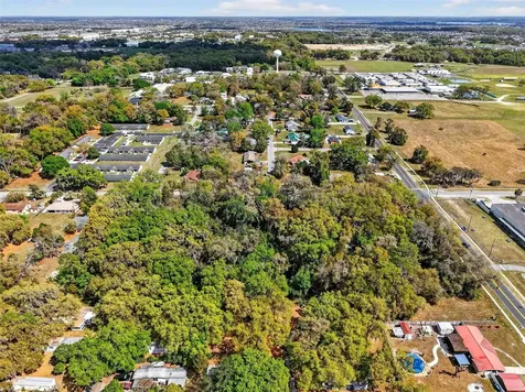 S Old Wire Road Wildwood FL 34785
