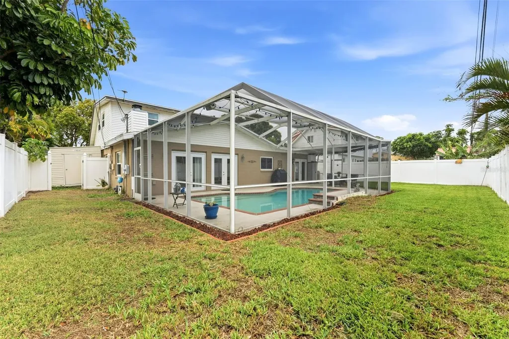 8230 128th Street Seminole FL 33776