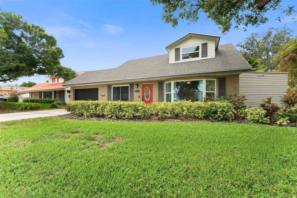 8230 128th Street Seminole FL 33776