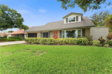8230 128th Street Seminole FL 33776