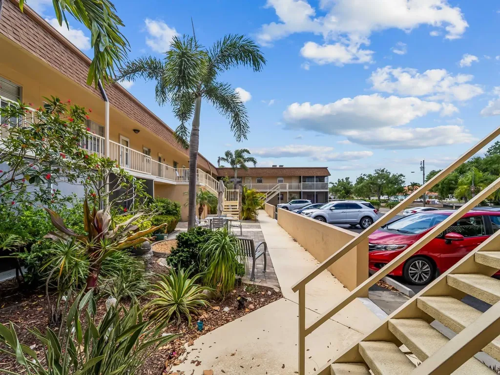 210 Park Boulevard N Venice FL 34285