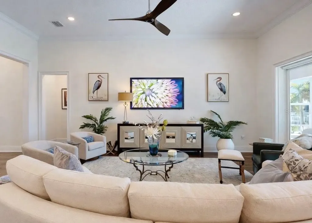 716 Pinckney Drive Apollo Beach FL 33572