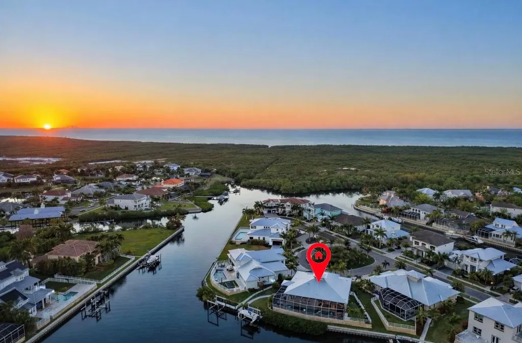 716 Pinckney Drive Apollo Beach FL 33572