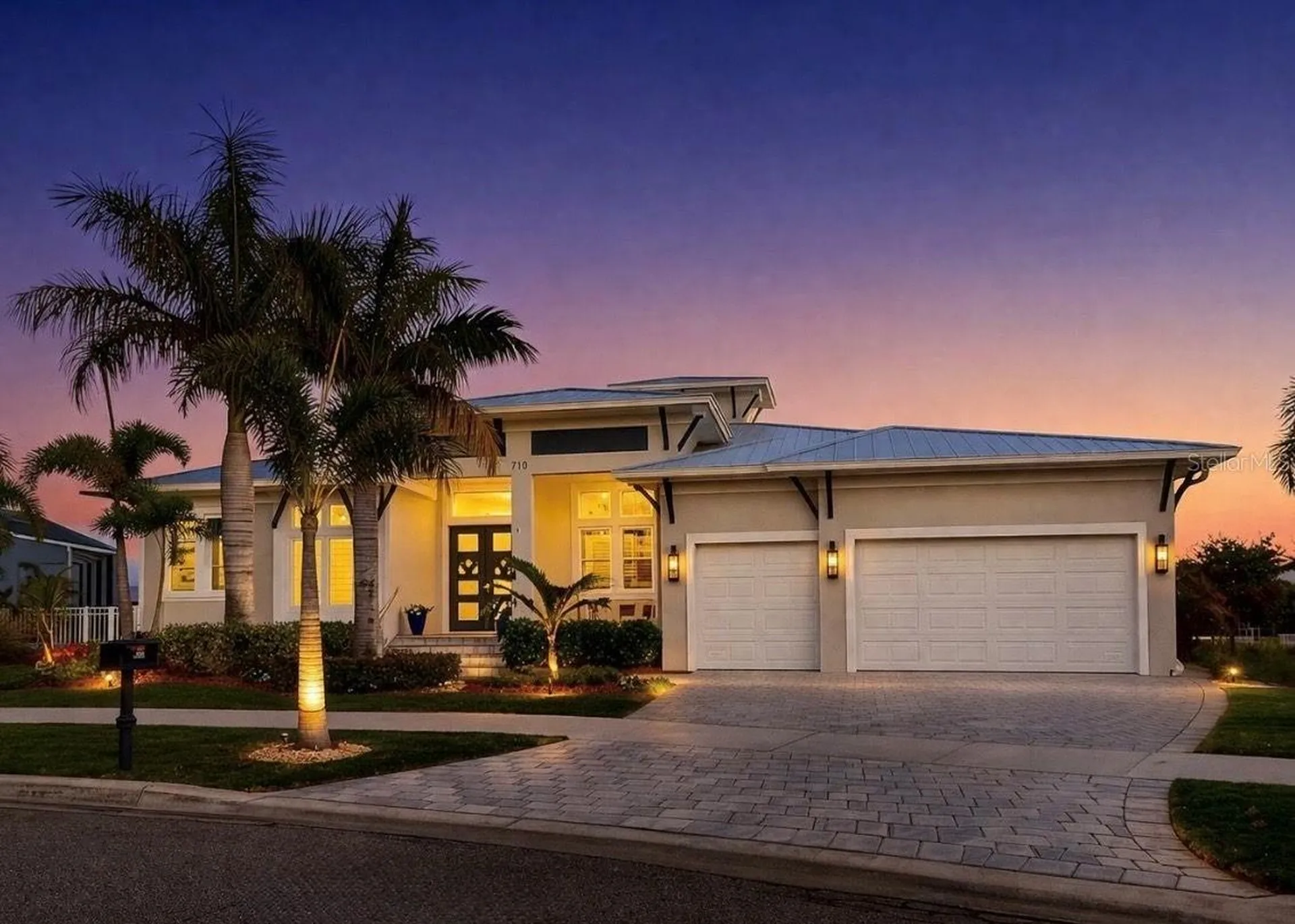 716 Pinckney Drive Apollo Beach FL 33572
