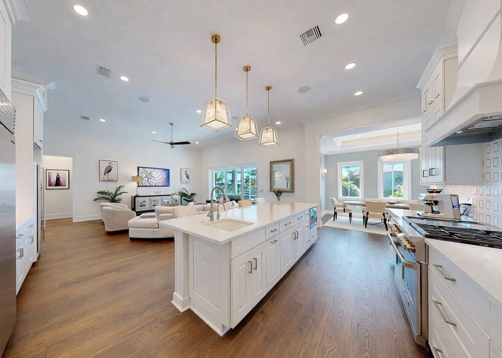 716 Pinckney Drive Apollo Beach FL 33572