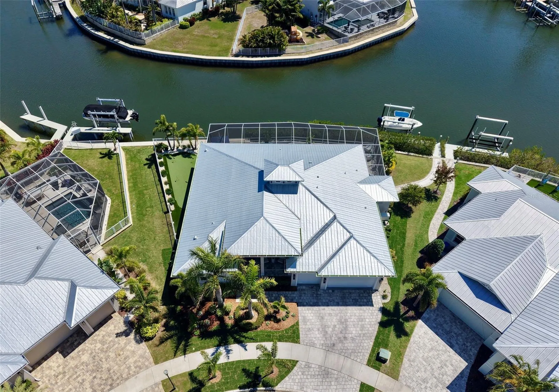 716 Pinckney Drive Apollo Beach FL 33572