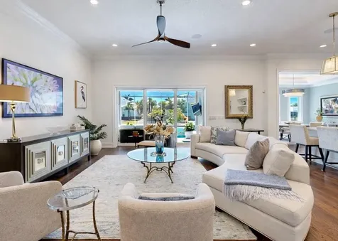 716 Pinckney Drive Apollo Beach FL 33572