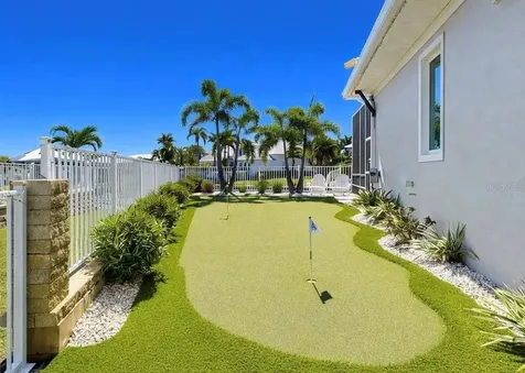 716 Pinckney Drive Apollo Beach FL 33572