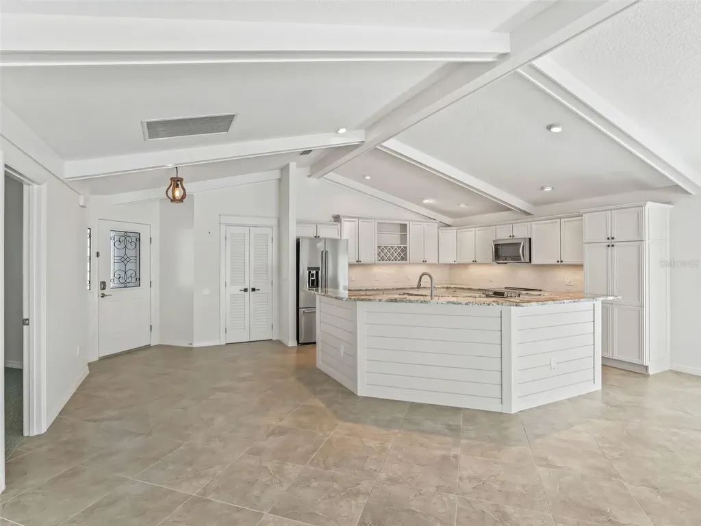 3776 E Torch Lake Drive The Villages FL 32163