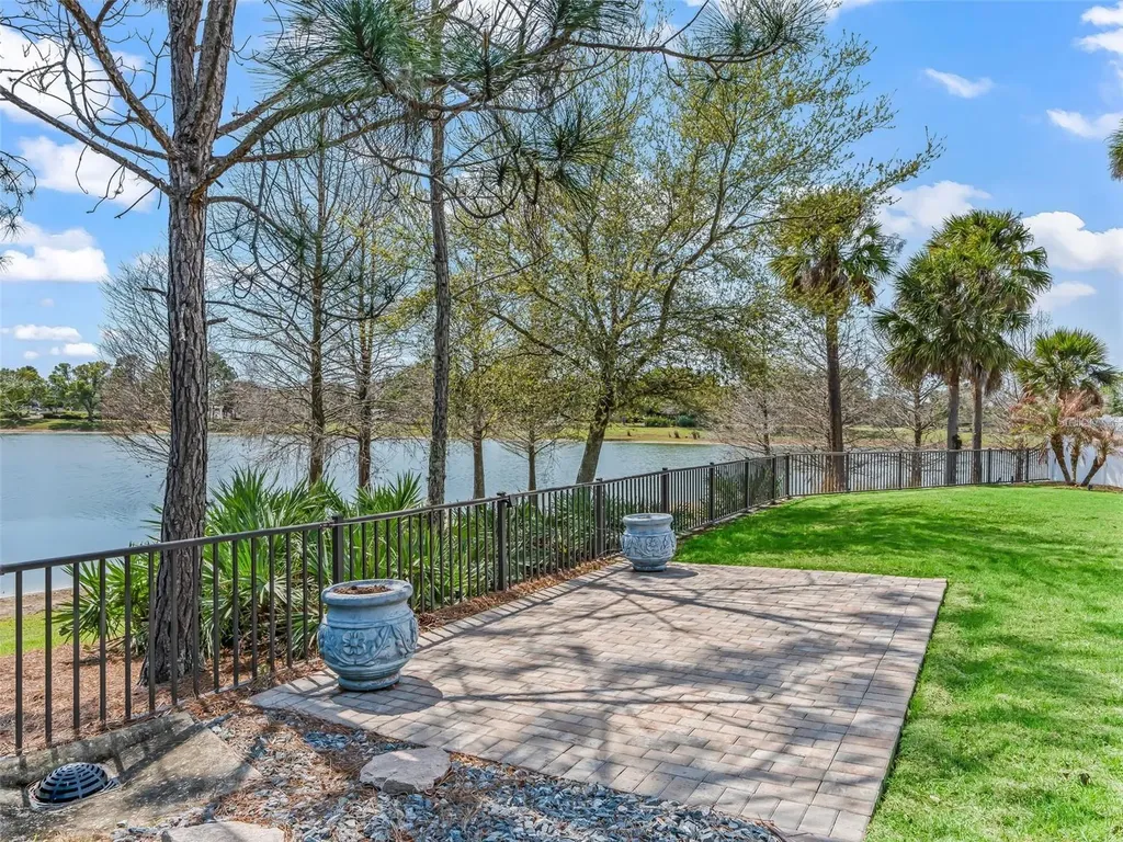 3776 E Torch Lake Drive The Villages FL 32163