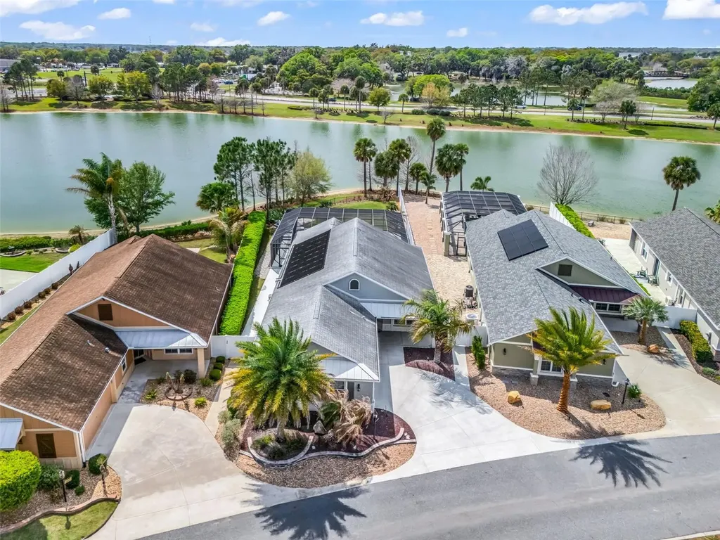3776 E Torch Lake Drive The Villages FL 32163