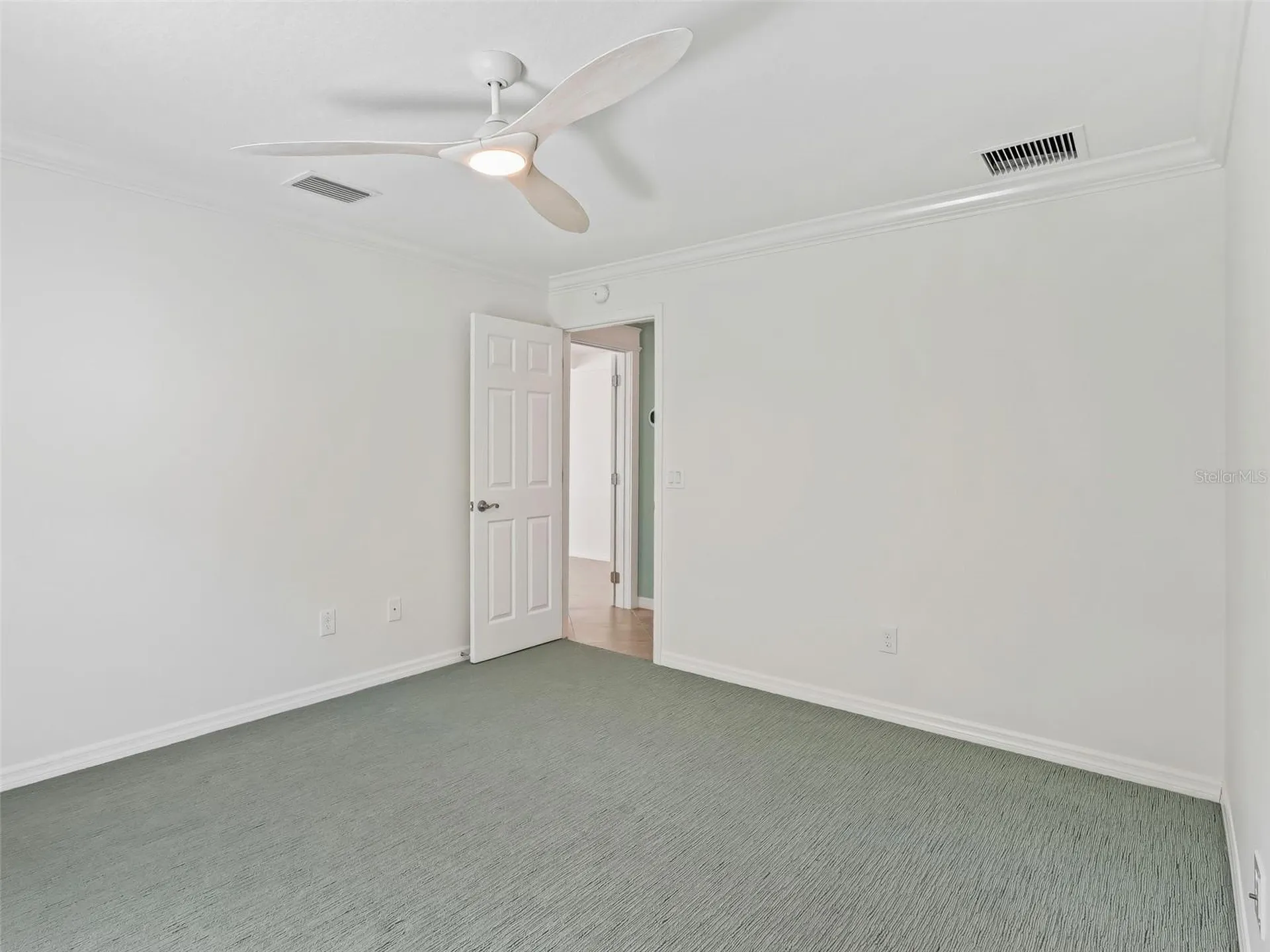 3776 E Torch Lake Drive The Villages FL 32163