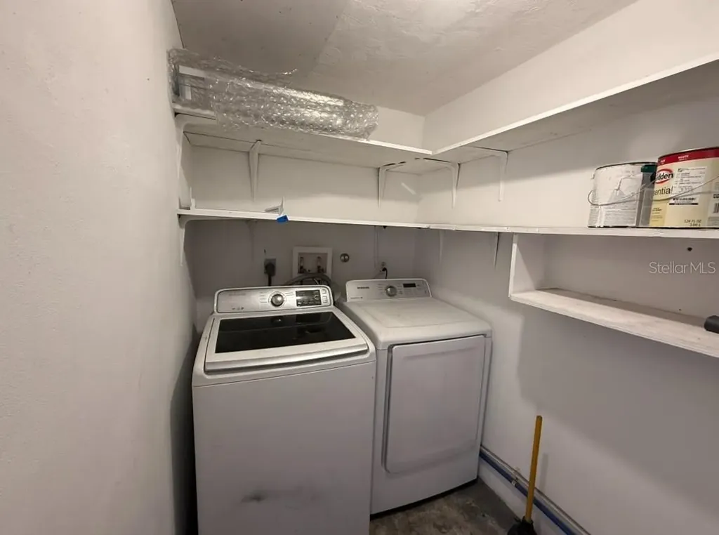 5835 Tidewood Avenue Sarasota FL 34231