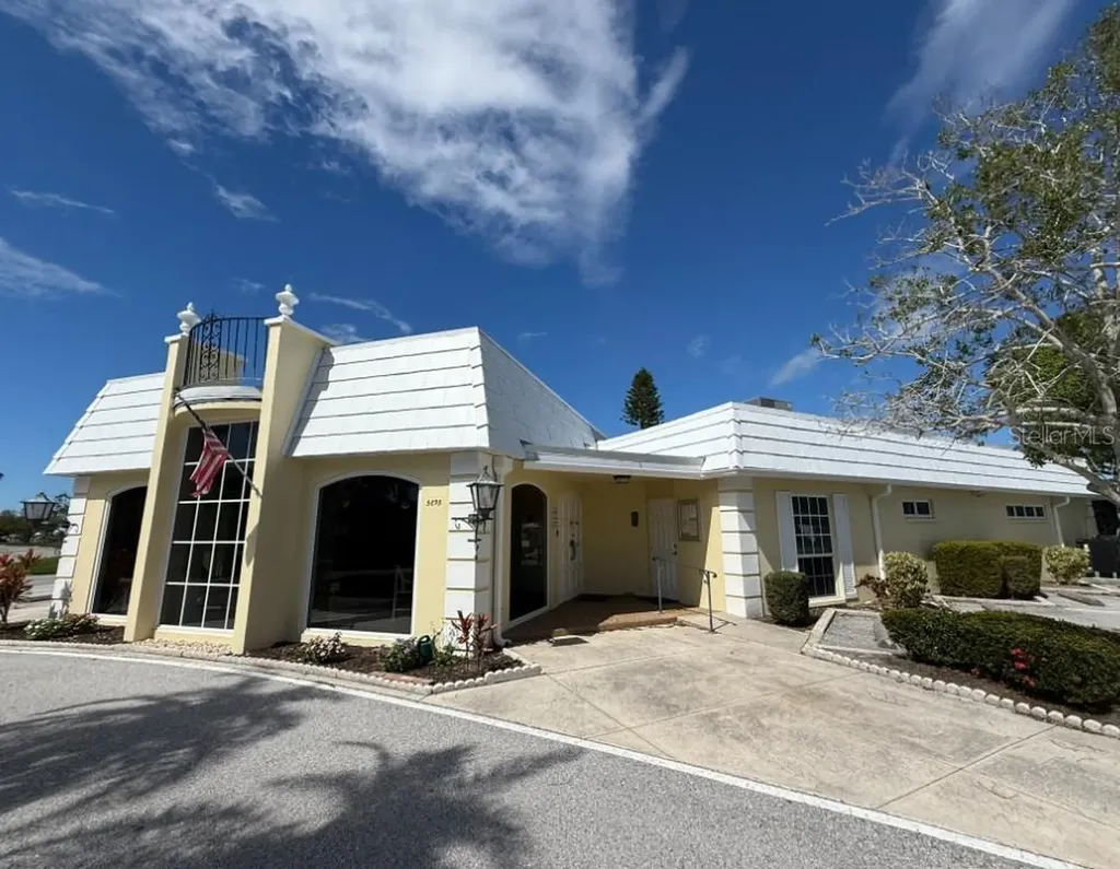 5835 Tidewood Avenue Sarasota FL 34231