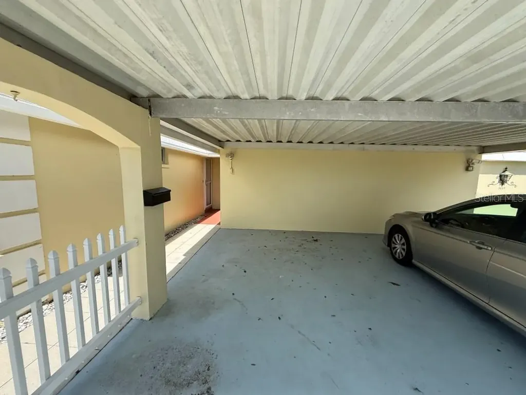 5835 Tidewood Avenue Sarasota FL 34231