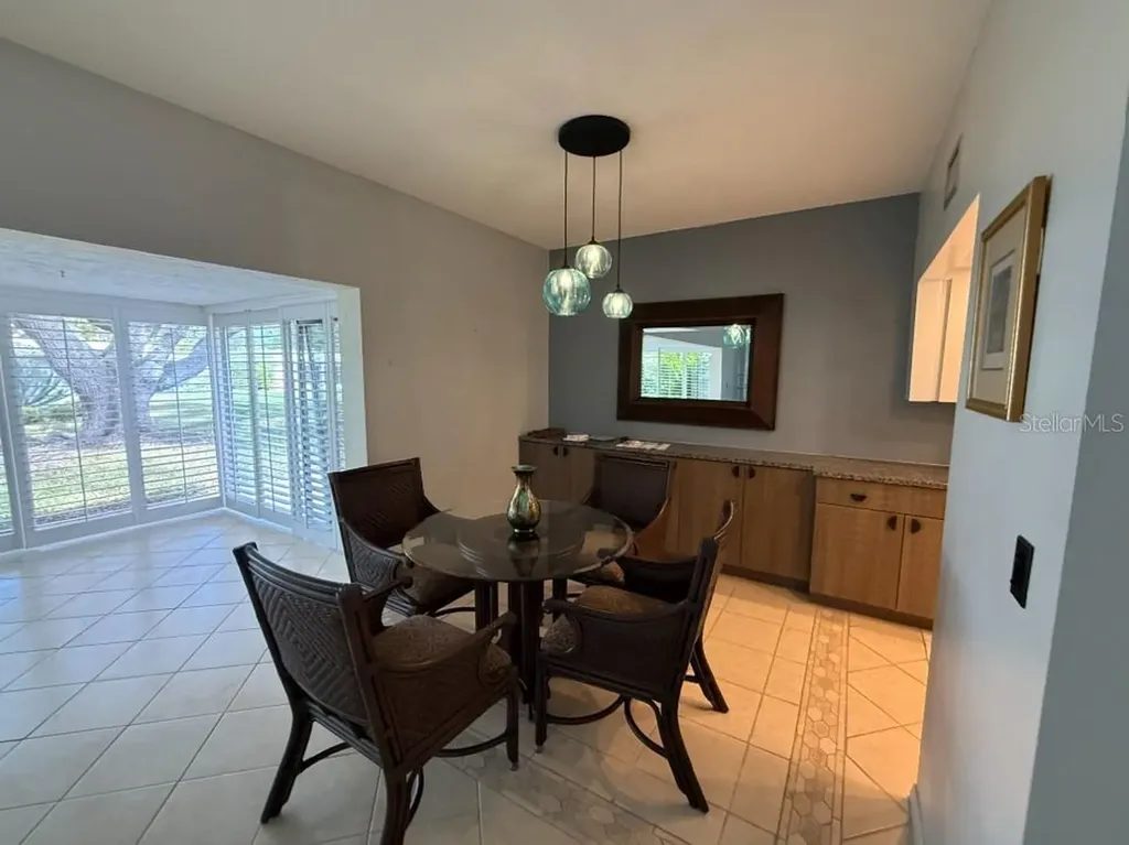 5835 Tidewood Avenue Sarasota FL 34231