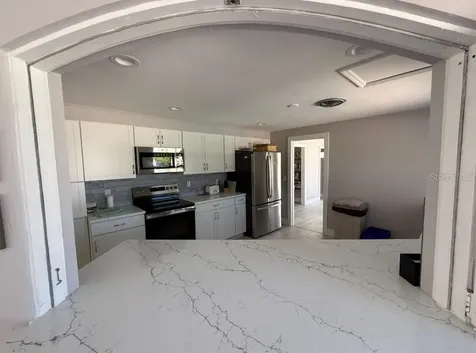 5835 Tidewood Avenue Sarasota FL 34231