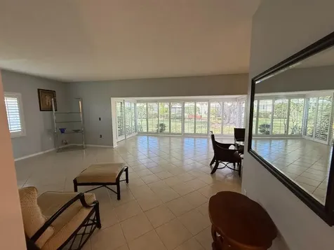 5835 Tidewood Avenue Sarasota FL 34231