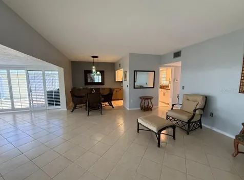 5835 Tidewood Avenue Sarasota FL 34231