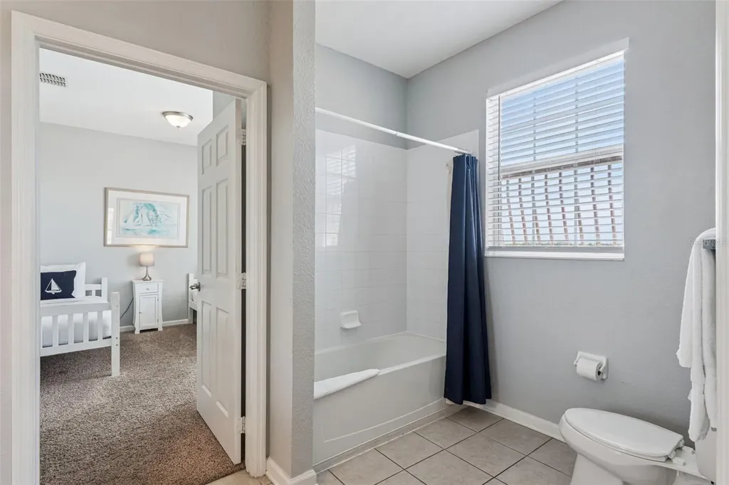 4862 Cayview Avenue Orlando FL 32819