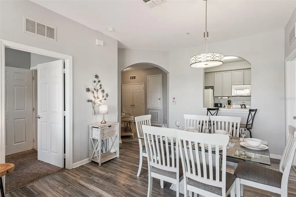 4862 Cayview Avenue Orlando FL 32819