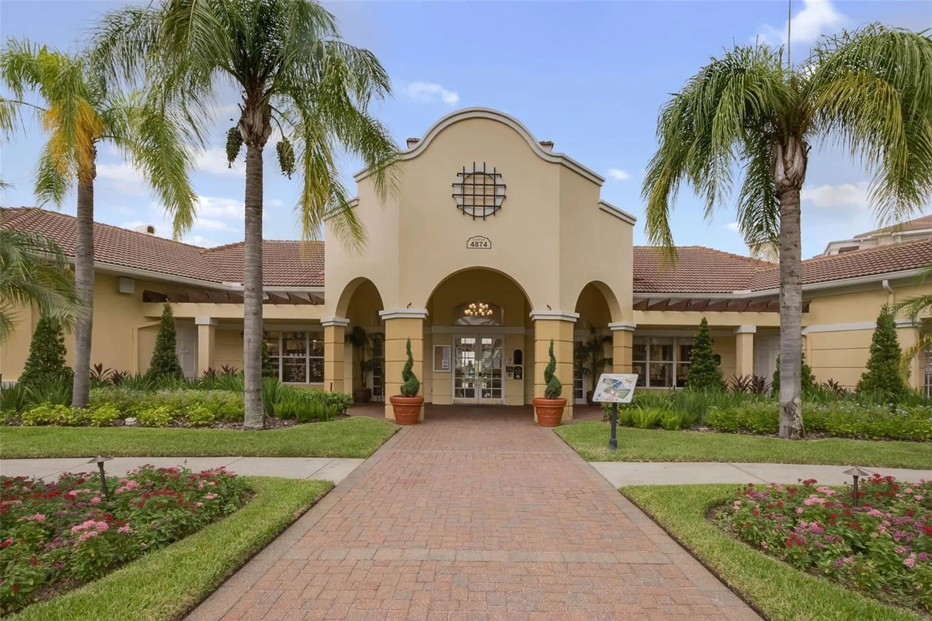 4862 Cayview Avenue Orlando FL 32819