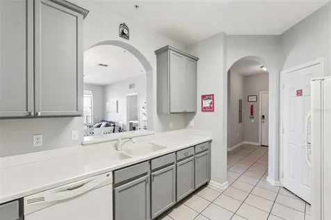 4862 Cayview Avenue Orlando FL 32819