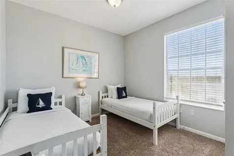 4862 Cayview Avenue Orlando FL 32819