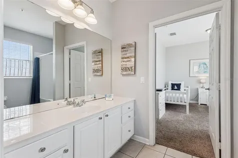 4862 Cayview Avenue Orlando FL 32819