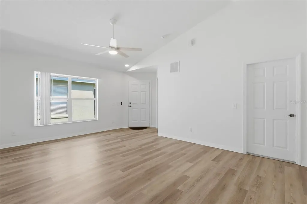 4548 White Bay Circle Wesley Chapel FL 33545