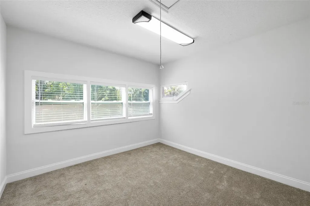 718 34th Avenue S St Petersburg FL 33705