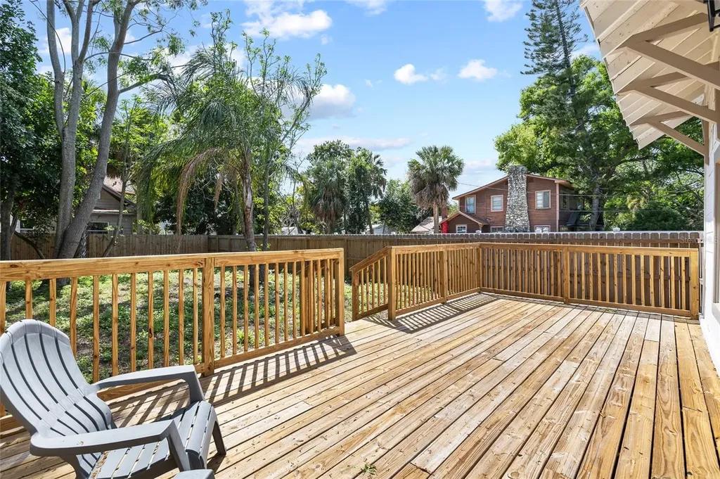 718 34th Avenue S St Petersburg FL 33705