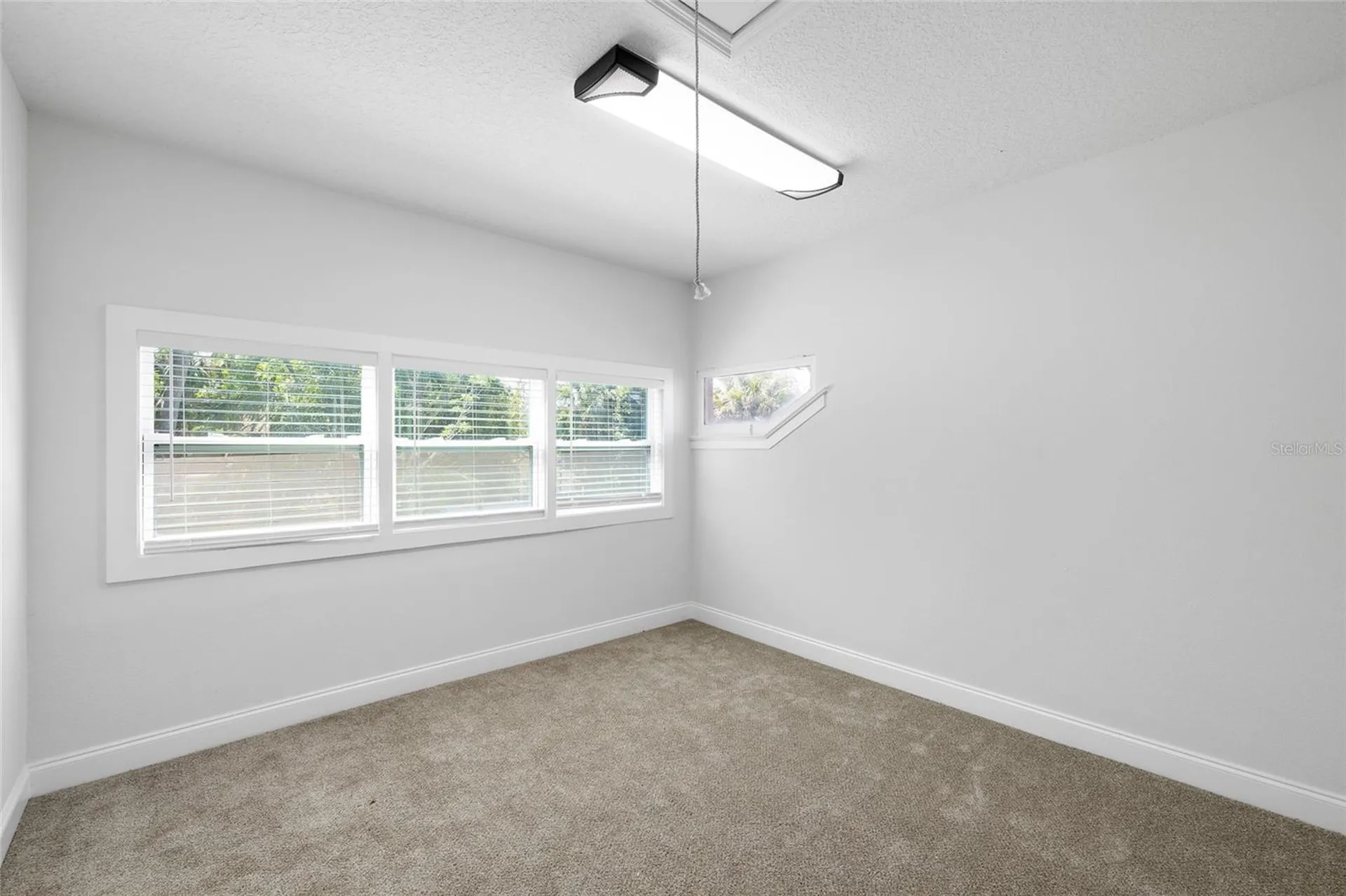 718 34th Avenue S St Petersburg FL 33705