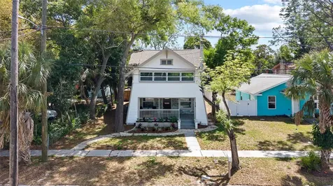 718 34th Avenue S St Petersburg FL 33705