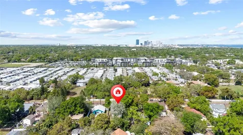 718 34th Avenue S St Petersburg FL 33705