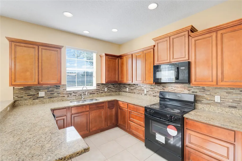 413 Split Oak Court Eustis FL 32736