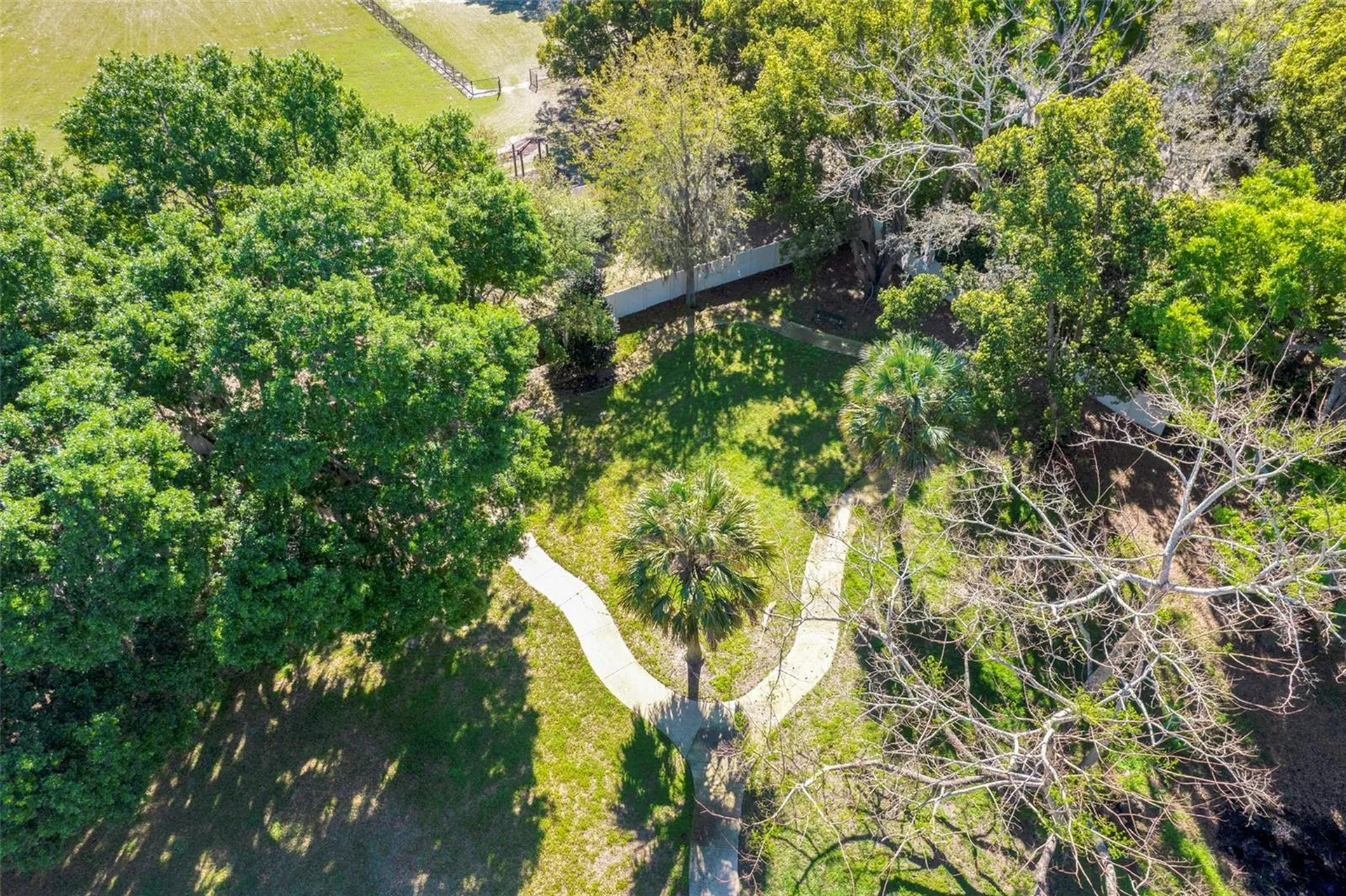 413 Split Oak Court Eustis FL 32736