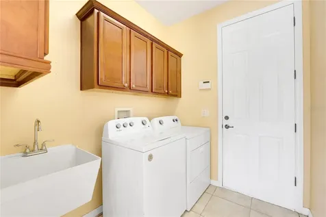 413 Split Oak Court Eustis FL 32736