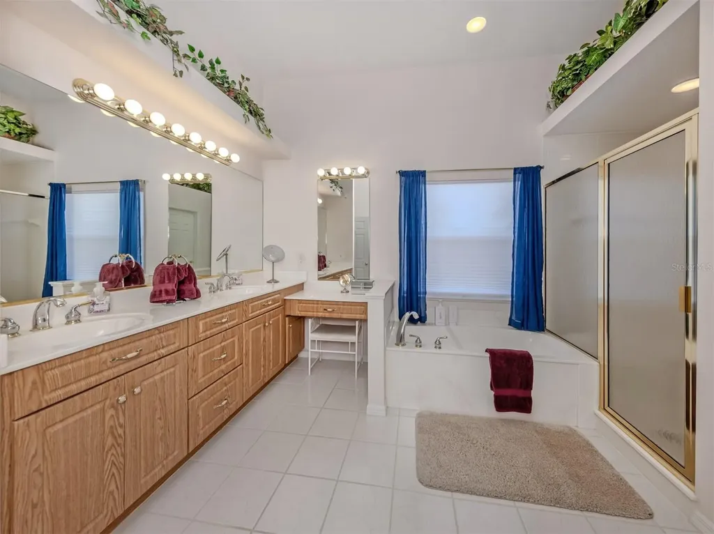 897 Colonial Road Venice FL 34293