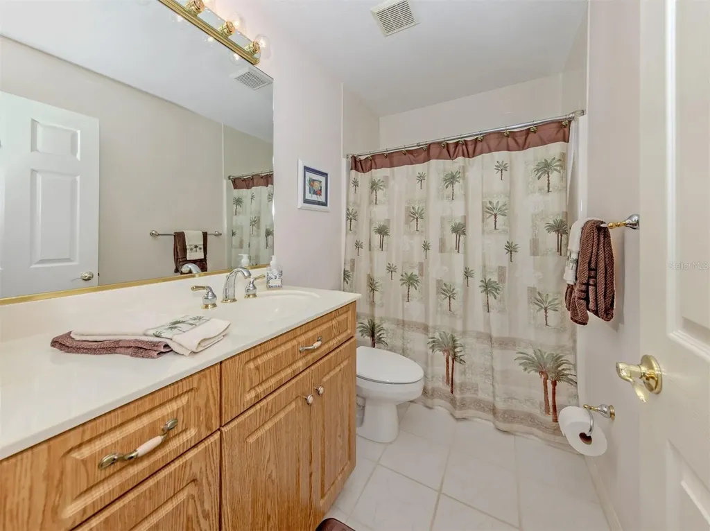 897 Colonial Road Venice FL 34293