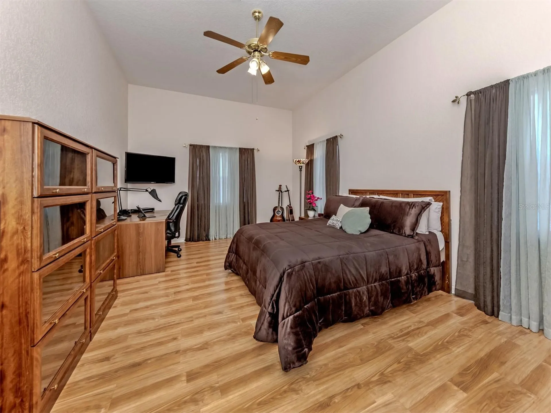 897 Colonial Road Venice FL 34293