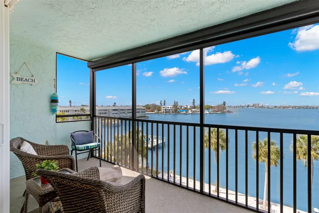 1848 Shore Drive S South Pasadena FL 33707