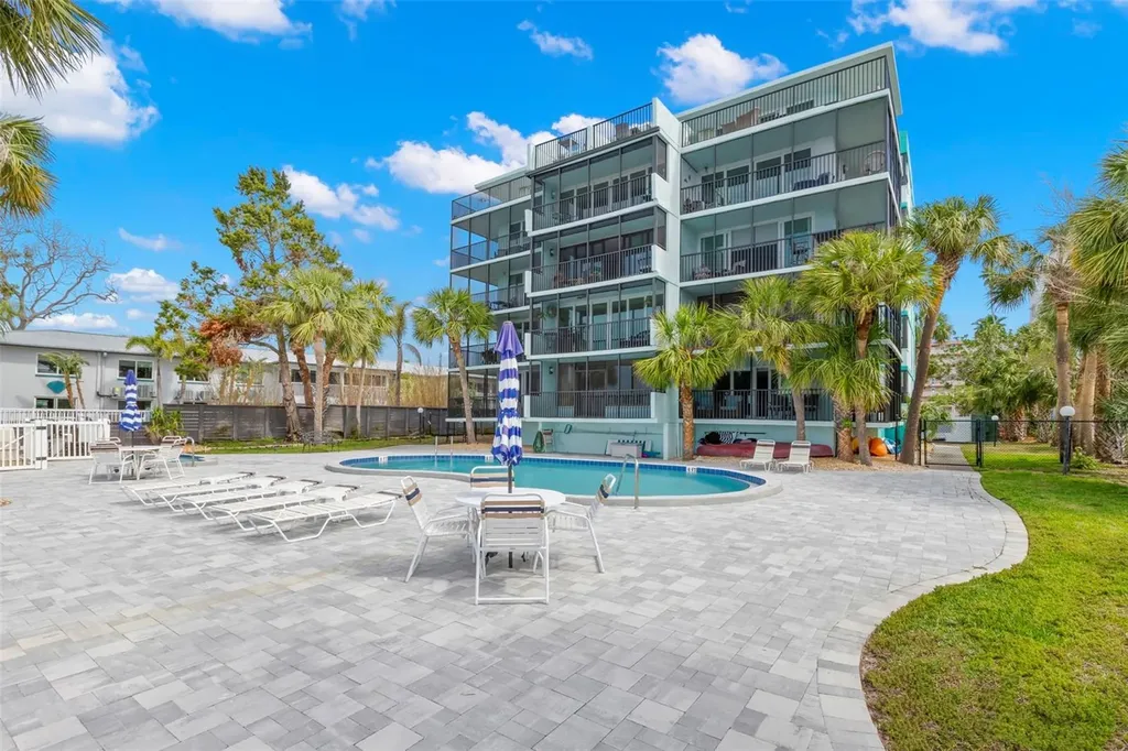 1848 Shore Drive S South Pasadena FL 33707