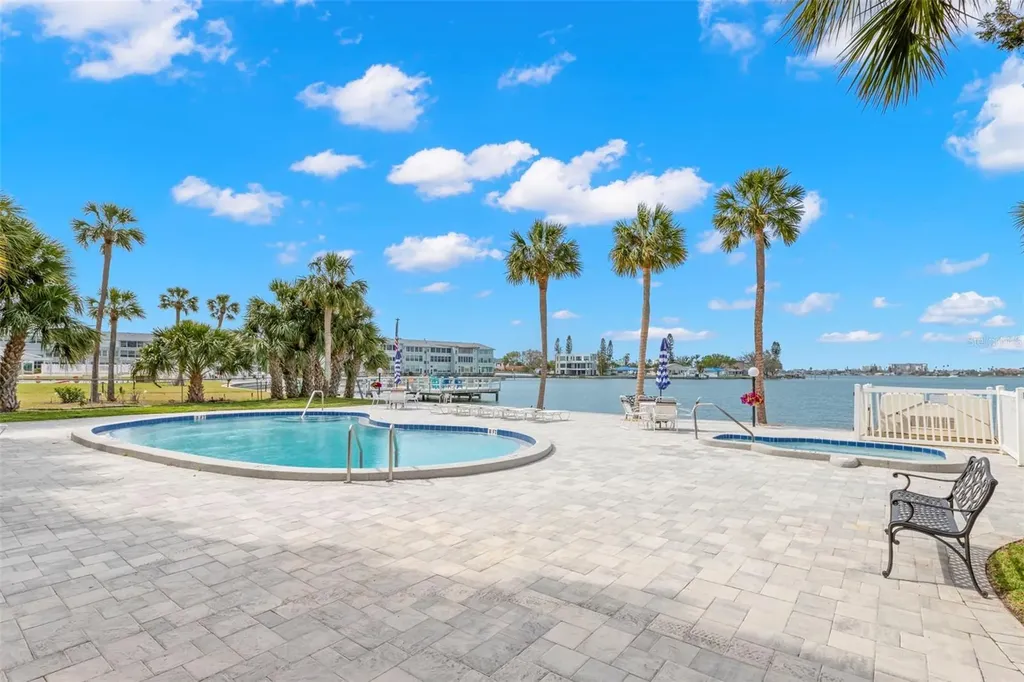 1848 Shore Drive S South Pasadena FL 33707
