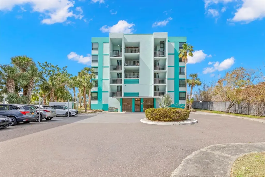 1848 Shore Drive S South Pasadena FL 33707