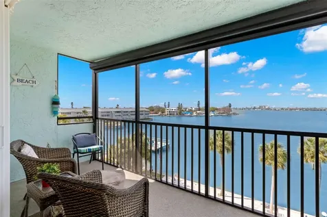 1848 Shore Drive S South Pasadena FL 33707